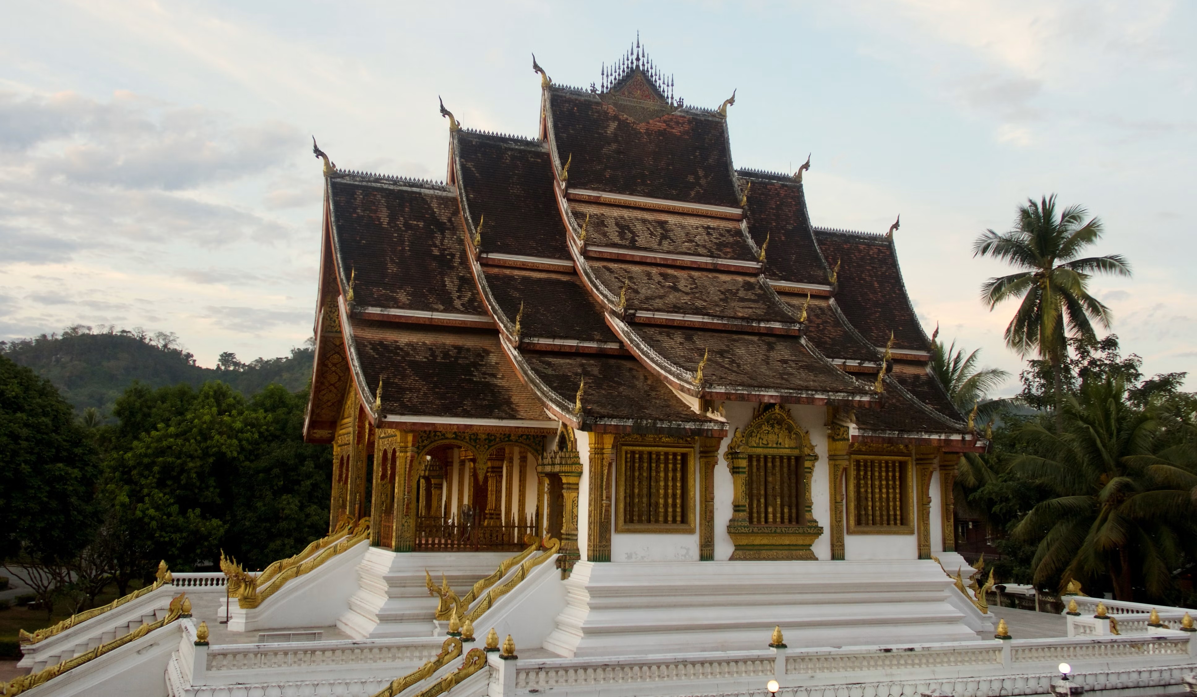 9 Lao Etiquettes to Know Before Visiting a Temple